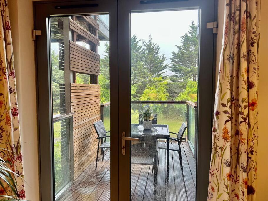 Brownberry Tree Serviced Apartment CBG Екстериор снимка