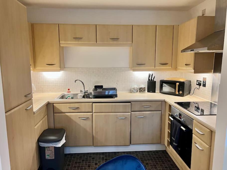 Brownberry Tree Serviced Apartment CBG Екстериор снимка