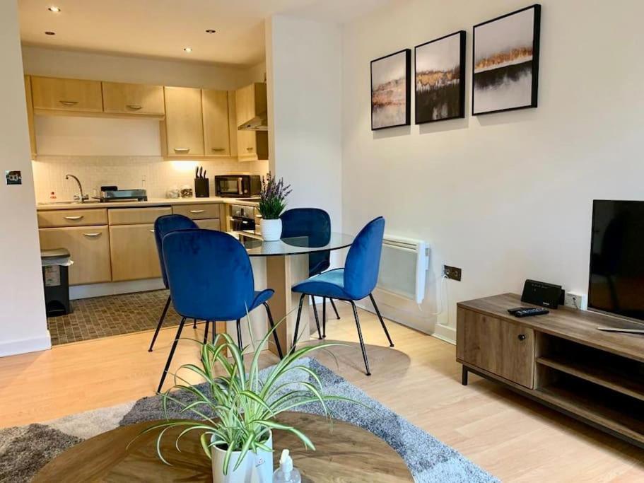 Brownberry Tree Serviced Apartment CBG Екстериор снимка