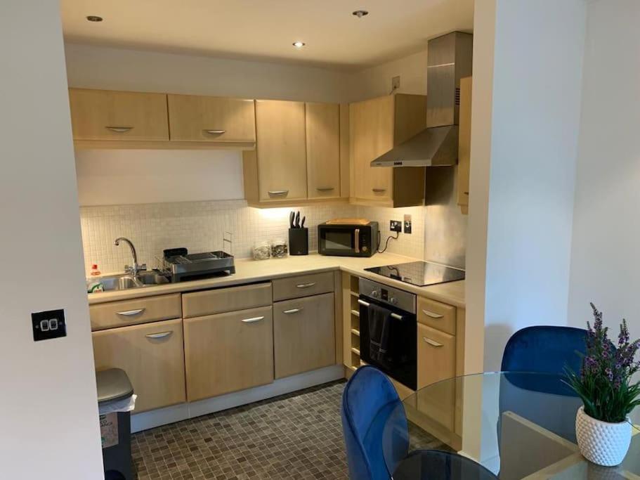 Brownberry Tree Serviced Apartment CBG Екстериор снимка